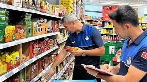 ÇAMLIYAYLA'DA ZABITA EKİPLERINDEN GIDA DENETİMİ