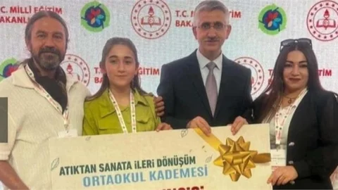TÜRKİYE GENELİ "SIFIR ATIK YARIŞMASI 1'İNCİSİ MERSİN'DEN