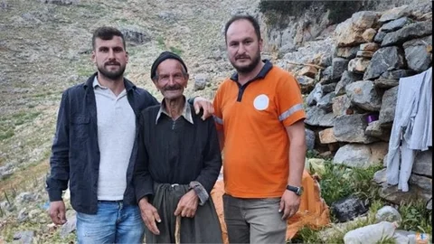 BÜYÜKŞEHİR EKİPLERİ, TOROSLAR’IN ZİRVESİNDE YÖRÜKLER İÇİN YOL AÇMA ÇALIŞMASI YÜRÜTTÜ