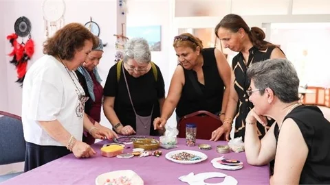 SİLİFKELİ KADINLARIN YENİ BULUŞMA NOKTASI; ATAKENT KADIN ATÖLYESİ