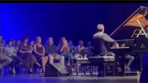 Fazıl Say Konserinde Tepki Çeken Uygulama: "Sahneye Sandalye Atıp En Önü Kapladılar"