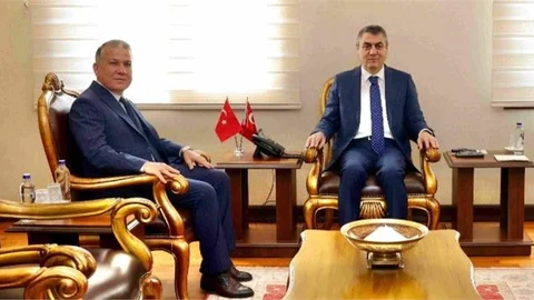 VALİ TOROS, MERSİN ÜNİVERSİTESİ REKTÖRÜ PROF. DR. EROL YAŞAR İLE GÖRÜŞTÜ