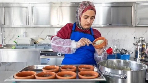 SOFRALARA LEZZET KATACAK AŞÇILAR BÜYÜKŞEHİR’LE YETİŞİYOR