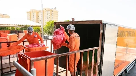 MERSİN’DE TIBBİ ATIKLAR GÜVENLE TOPLANIYOR VE BERTARAF EDİLİYOR
