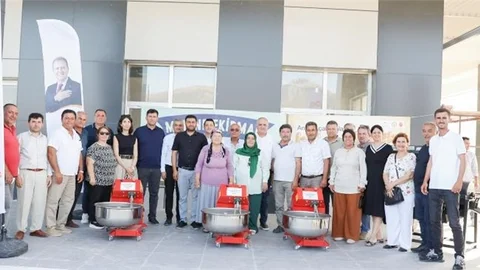 BÜYÜKŞEHİR’İN DESTEKLERİ ÜRETİME BEREKET, YETİŞTİRİCİLERE CAN SUYU OLUYOR