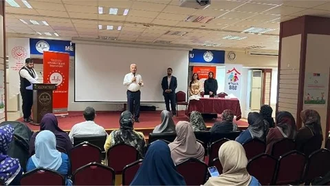 Mersin'de “Bir Yetime Aile Olmak” Paneli