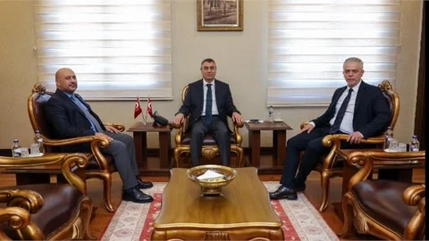 VALİ TOROS, KKTC ANKARA BÜYÜKELÇİSİ KORUKOĞLU İLE GÖRÜŞTÜ