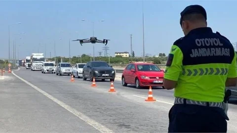 OTOYOL JANDARMASINDAN DRONE DESTEKLİ TRAFİK DENETİMİ
