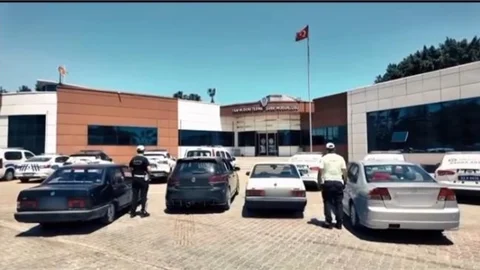 DRİFT YAPAN 4 ARACA CEZA