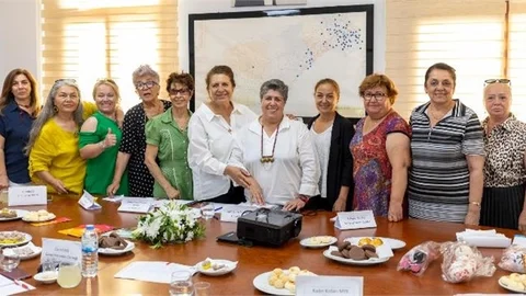 KADINLARI GÜÇLENDİREN ‘PAZARTESİ BULUŞMALARI’ SÜRÜYOR
