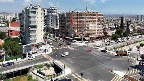 BÜYÜKŞEHİR, TARSUS CETVEL KÖPRÜSÜ KAVŞAĞI’NI MODERN HALE GETİRDİ