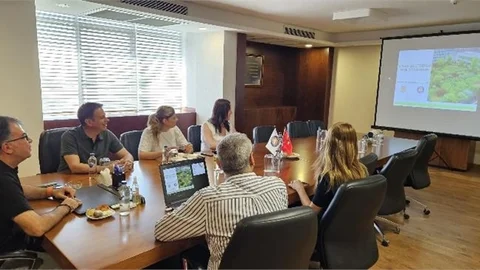 TARSUS TSO İLE TARSUS BELEDİYESİ İŞBİRLİĞİNDE "YEŞİL ÇATI TARSUS" PROJE TOPLANTISI