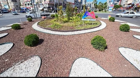 MERSİN BÜYÜKŞEHİR, KENTİN ORTAK ALANLARINI DAHA YAŞANABİLİR HALE GETİRİYOR