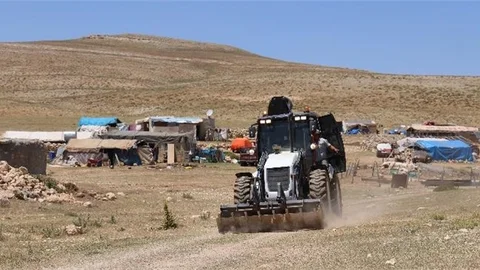 MERSİN'DE YÖRÜKLERİN GÖÇ YOLLARI DÜZENLEDİ