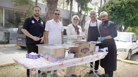 MÜDÜR FAZİLET DURMUŞ, HİCRÎ YILBAŞI VESİLESİYLE AŞURE İKRAMINDA BULUNDU
