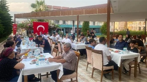 15 TEMMUZ ŞEHİTLERİ ONURUNA YEMEK PROGRAMI DÜZENLENDİ