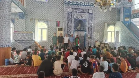 Tarsus'ta "Teknoloji ve Ekran Bağımlılığı" Eğitimi