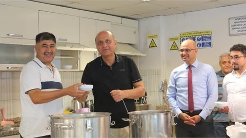 Aşure Günü'nün Bereketi Tarsus İlçe Milli Eğitim Müdürlüğü'nde Yaşandı