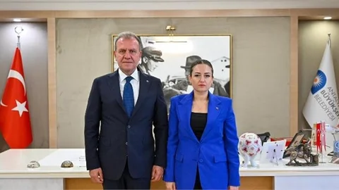 BAŞKAN SEÇER, ANTALYA BÜYÜKŞEHİR BELEDİYESİ’Nİ ZİYARET ETTİ