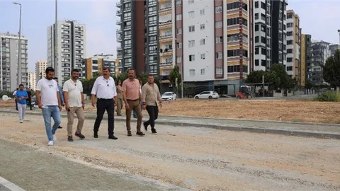 BAŞKAN YILDIZ, PORTAKAL MAHALLESİ’NDE KALDIRIM ÇALIŞMALARINI İNCELEDİ