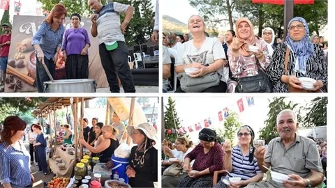 MERSİNLİ KADINLAR, BÜYÜKŞEHİR’İN AŞURE ETKİNLİĞİNDE BİR ARAYA GELDİ