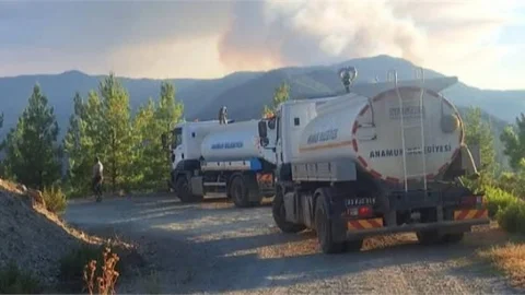 ANAMUR BELEDİYESİ’NDEN GAZİPAŞA ORMAN YANGININA ARASÖZ DESTEK