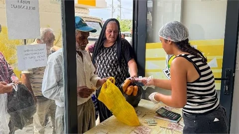 TARSUS BELEDİYESİ’NDEN HEM SOFRALARA DESTEK, HEM KADINLARA GÜÇ