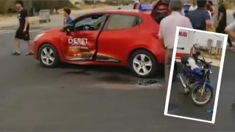 MERSİN'DE MOTORSİKLET İLE OTOMOBİLİN ÇARPIŞTI: 1 YARALI