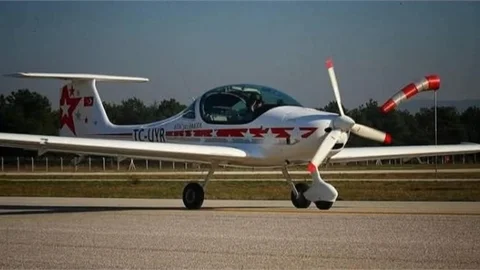 ADANA’DA EĞİTİM UÇAĞI DÜŞTÜ: 2 YARALI