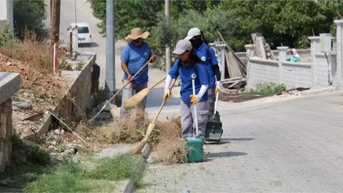 TOROSLAR BELEDİYESİ ÇEVRE TEMİZLİĞİ SEFERBERLİĞİNİ SÜRDÜRÜYOR