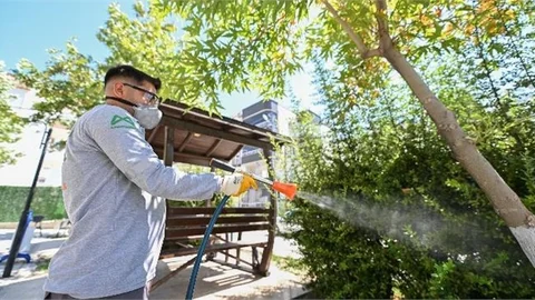 MUT’TA SİNEKSİZ YAZ İÇİN BÜYÜKŞEHİR’DEN YOĞUN MÜCADELE