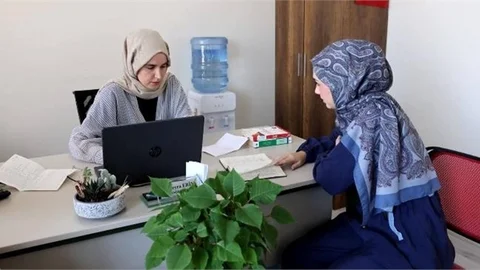 "Akdeniz, YKS Tercih Döneminde Öğrencilerin Yanında"