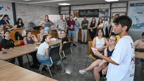 ALMANYA’DAN GELEN ÖĞRENCİLER MERSİNLİ ÖĞRENCİLERLE BULUŞTU