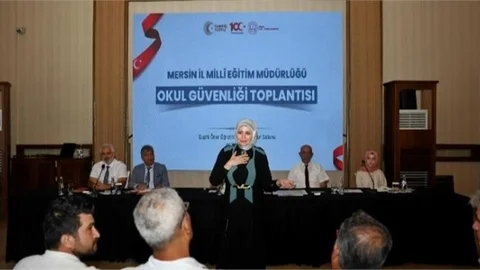 Mersin'de Yeni Eğitim Öğretim Yılı.Kapsamında Okul Güvenliği Toplantısı Yapıldı