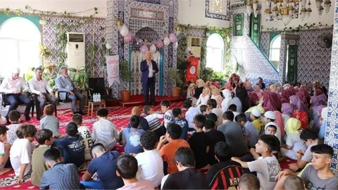 Mezitli’de Yaz Kur’an Kursları Kapanış Programı Gerçekleştirildi