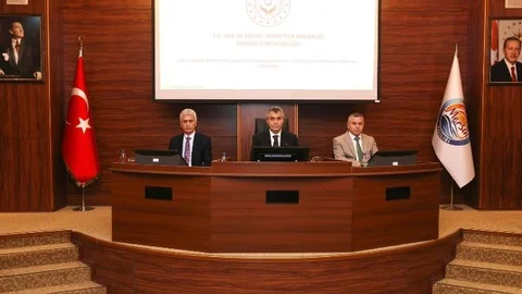 Mersin'de Kadına Yönelik Şiddetle Mücadele İl Koordinasyon İzleme ve Değerlendirme Toplantısı Gerçekleştirdi