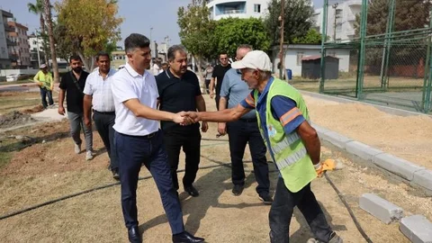 Başkan V. Şener Yenilenen Barış Parkında İncelemelerde Bulundu