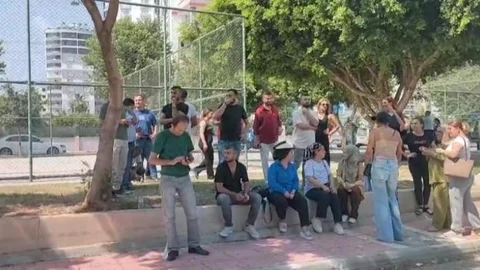Mersin Serbest Bölge’de Tekstil İşçileri Patronlarını Evinde Protesto Etti