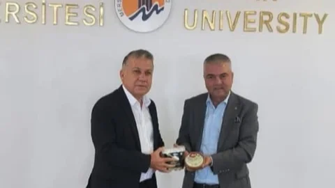 Silifke TSO Başkanı Kaynar, MEÜ Rektörü Yaşar İle Görüştü