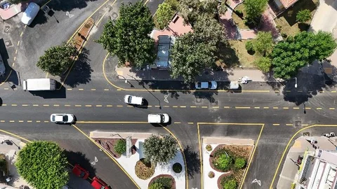Mersin Büyükşehir’den Silifke Caddesi’ne Modern Dokunuş