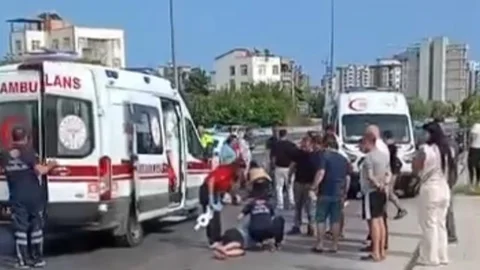 Otomobil Motosikletliye Çarptı: Sürücü Yaralandı