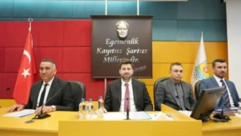 Tarsus Belediye Meclisi Toplanıyor