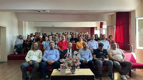Çamlıyayla'da Öğretmenlere Motivasyon Eğitimi Semineri