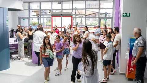 Mersin Büyükşehir’in Mercan 100. Yıl İklim ve Çevre Bilim Merkezi’nde Yaz Okulu Tamamlandı