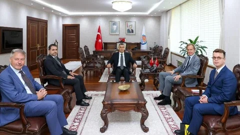 Mersin Valisi Vali Toros, Belçika Büyükelçisi Van de Velde İle Görüştü