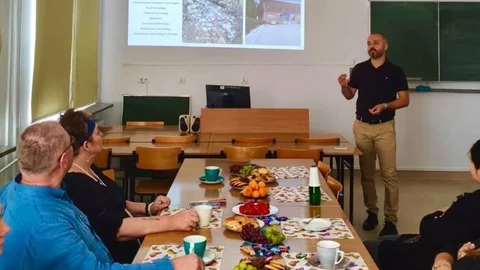 Tarsus Üniversitesi Öğretim Üyesi Özay, İspanya'da Bilimsel Çalışma Gerçekleştirdi