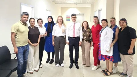 Mersin Akdeniz Belediye Başkan V. Şener'den Sağlık Ocağı Ziyareti