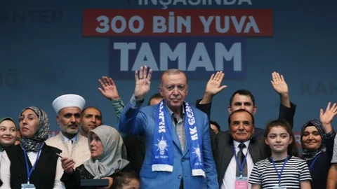 "Bugün İtibarıyla Deprem Bölgesindeki Her 3 Hak Sahibi Vatandaşımızdan 2’sini Yeni Yuvasına Kavuşturmuş Oluyoruz"