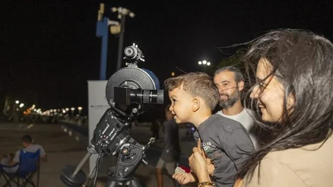 Mersinliler "Tam Ay Tutulması"Nı Seyretti