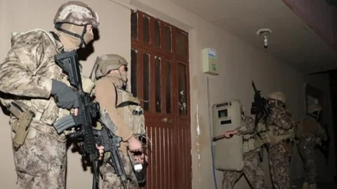 DEAŞ Operasyonu: 19 Gözaltı